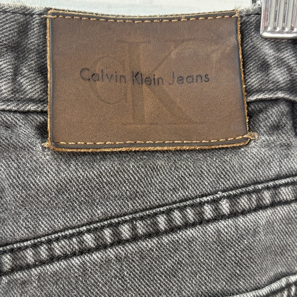 Vintage 90’s Calvin Klein button fly High-Rise Jeans in Washed Black - Picture 4 of 9